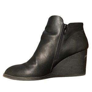 Style Co Wedge Black Ankle Booties Size 9M Boots Round Almond Toe Wynonaa